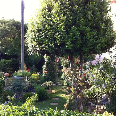 Appartamento Spacious Lena Near The Beach *